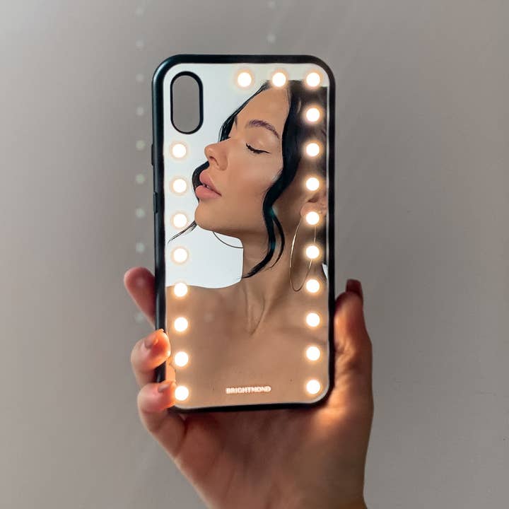 Brightmond Innovation AB - Venta al por mayor Funda para móvil - Mujer - Brightmond Spotlight - Funda con espejo para iPhone XS Max