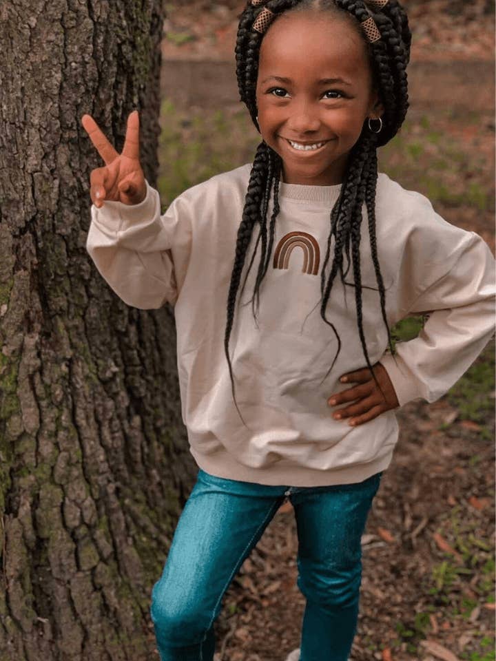 Regenbogenpullover | Milch für den Großhandel von Wolfie Kids
