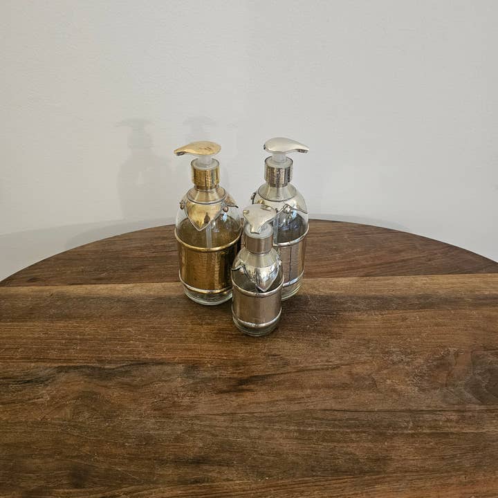 Artisan soap dispenser - Handmade soap distributor pour la vente par libitiishop