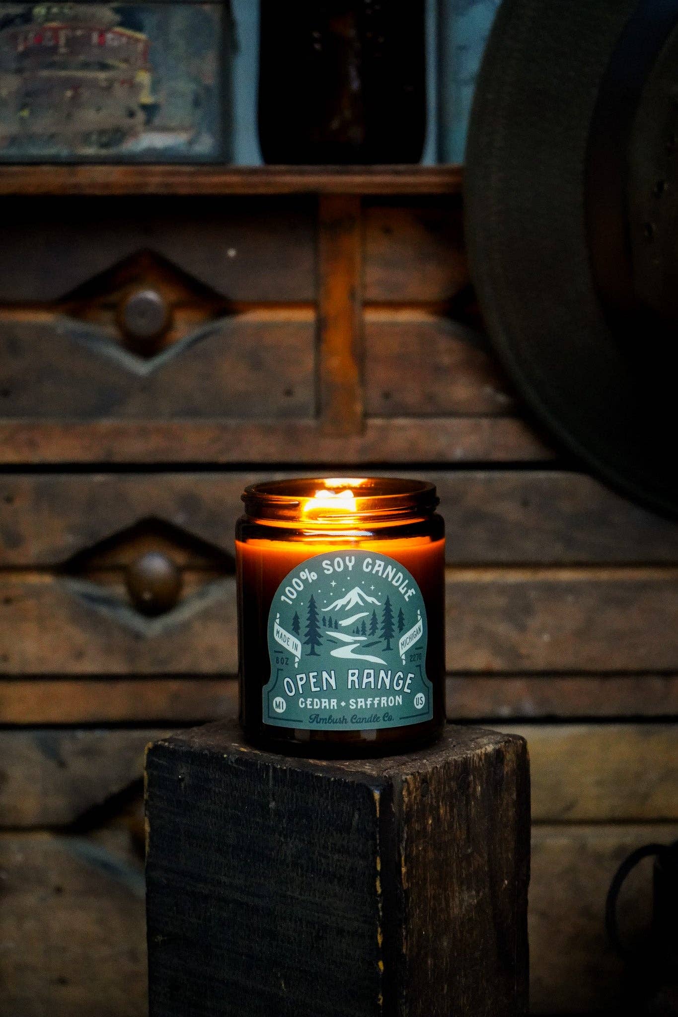 Ambush Candle Co. - Wholesale Jar/Filled Candle - Open Range | Cedar + Saffron 8oz Soy Candle6