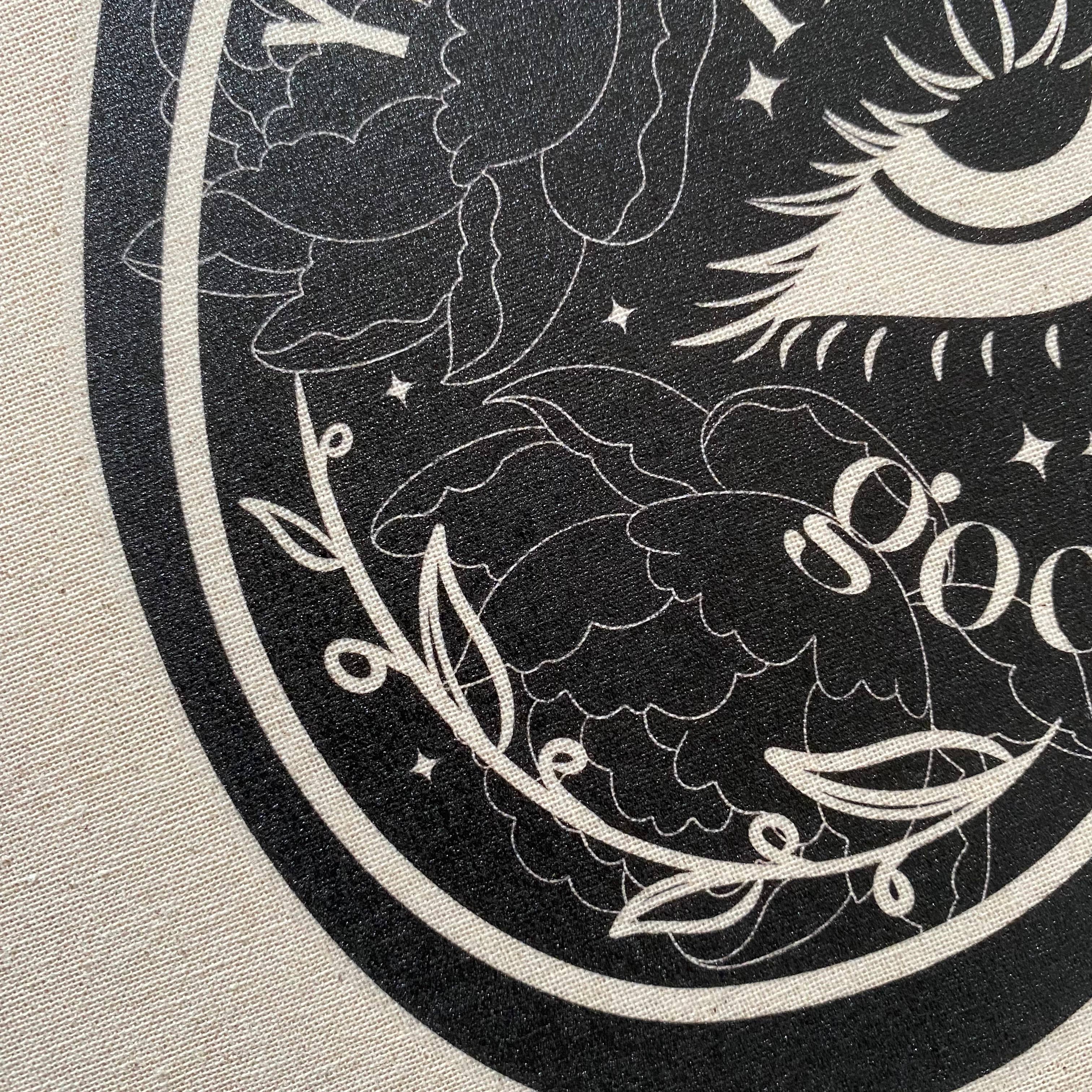 Jodie Moulson Art & Design – Engroshandel Tote bag - Dame – Planchette Witchy Vibes Halloween naturlige bomuld mulepose2