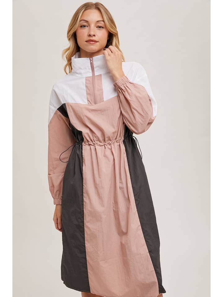 Bluivy - Vendita all'ingrosso Vestito - Donna - ABITO ANORAK ANTIVENTO LEGGERO A BLOCCHI DI COLORE1