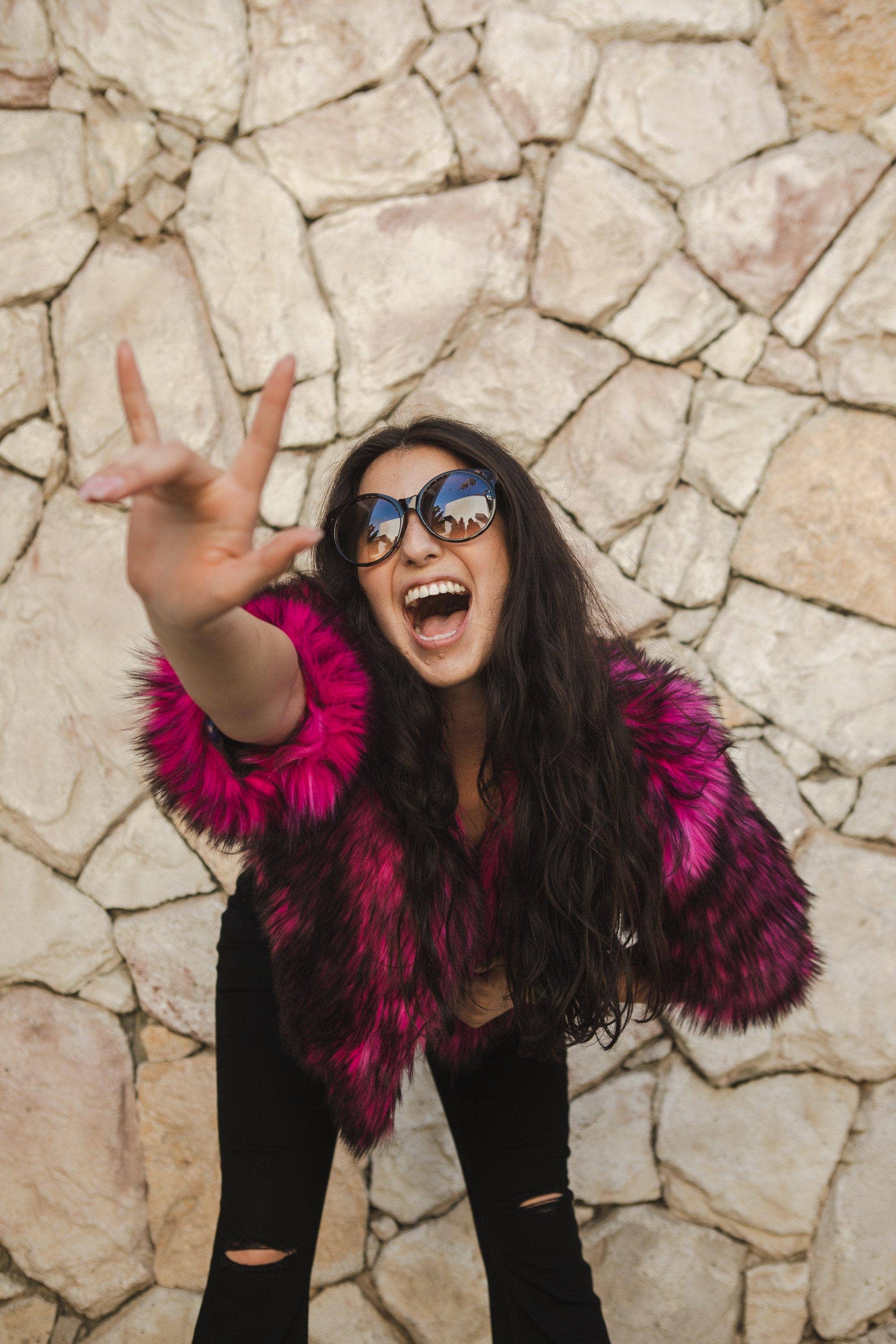 Jennafer Grace - Vendita all'ingrosso Giacca - Donna - Giacca in ecopelliccia Planet Queen colore Monster Pink3