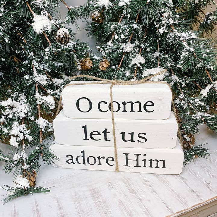 Ensemble de blocs de Noël empilés O Come Let Us Adore Him pour la vente par Joshua Jar
