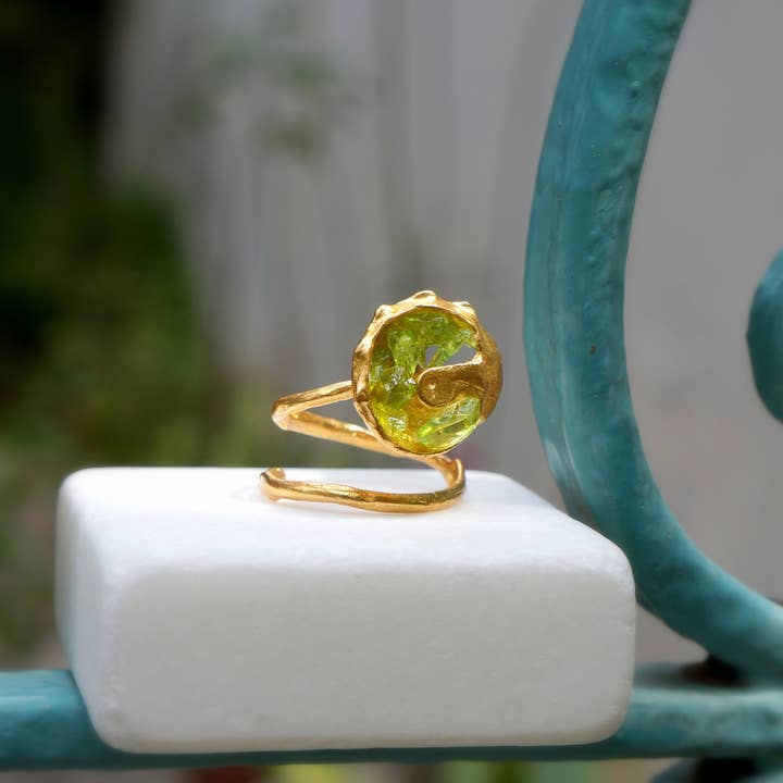 Mother Nature Jewelry - Wholesale Cocktail/Statement Ring - Real Sea Shell And Murano Glass Ring For Women, Gold4