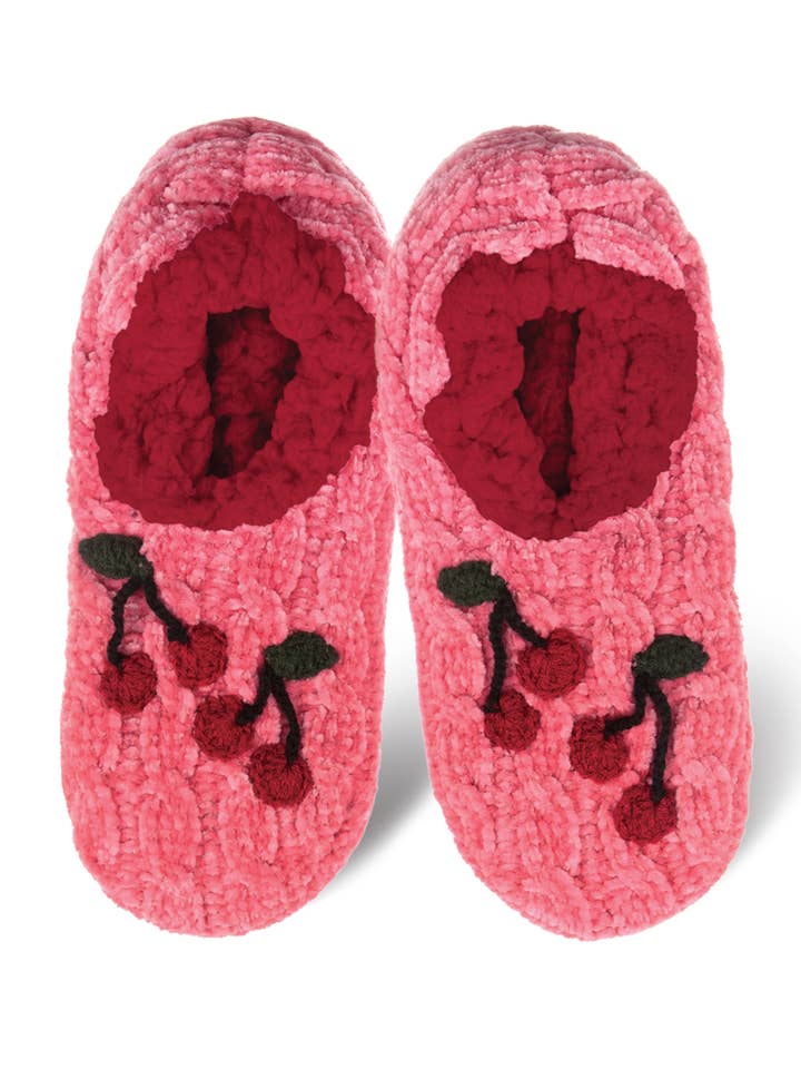 Memoi Cosy Cherries pantoffels met sherpavoering en chenille voor wholesale door Infinity Classics International Inc.
