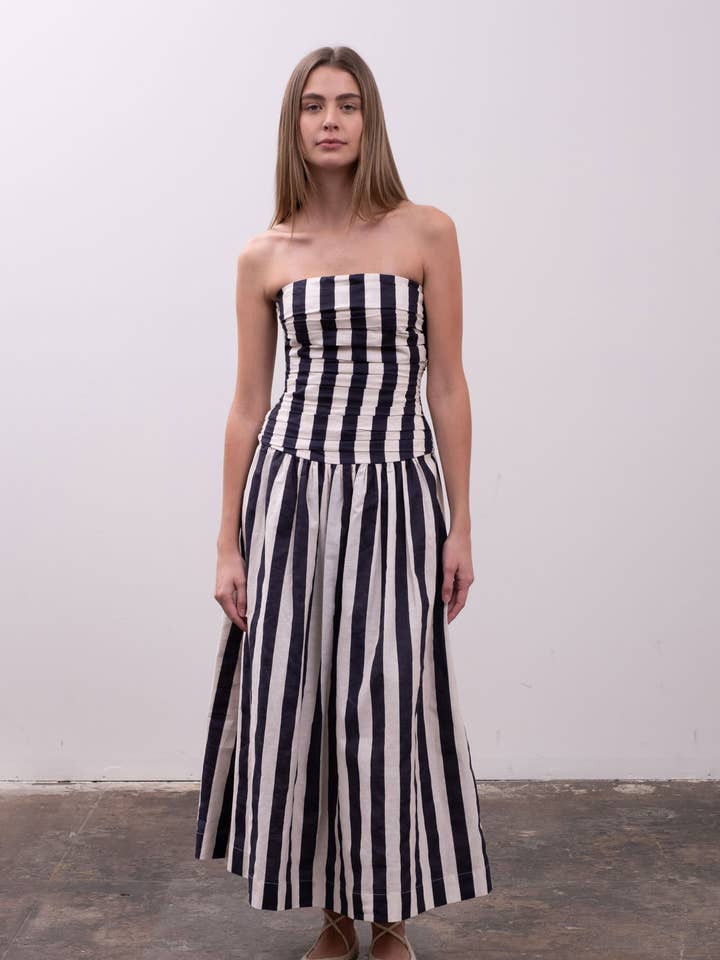 STRIPE STRAPLESS RUCHED DETAIL MIDI DRESS for wholesale by Moon River
