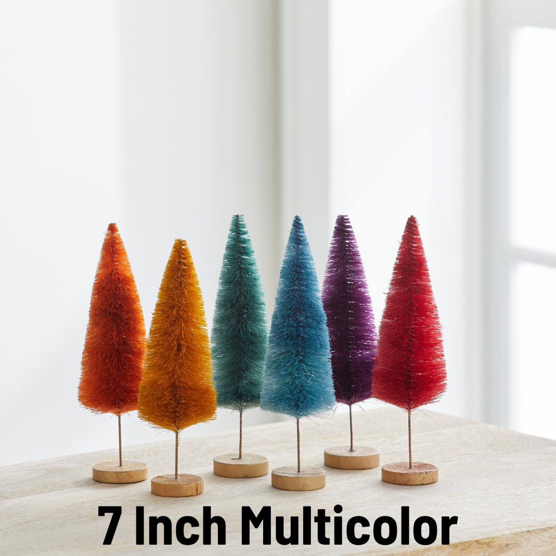 Your Heart's Content - Vente Décorations de table - Table de dessus teinte à la main avec des arbres en forme de brosse à bouteille, inspirée par la nature5