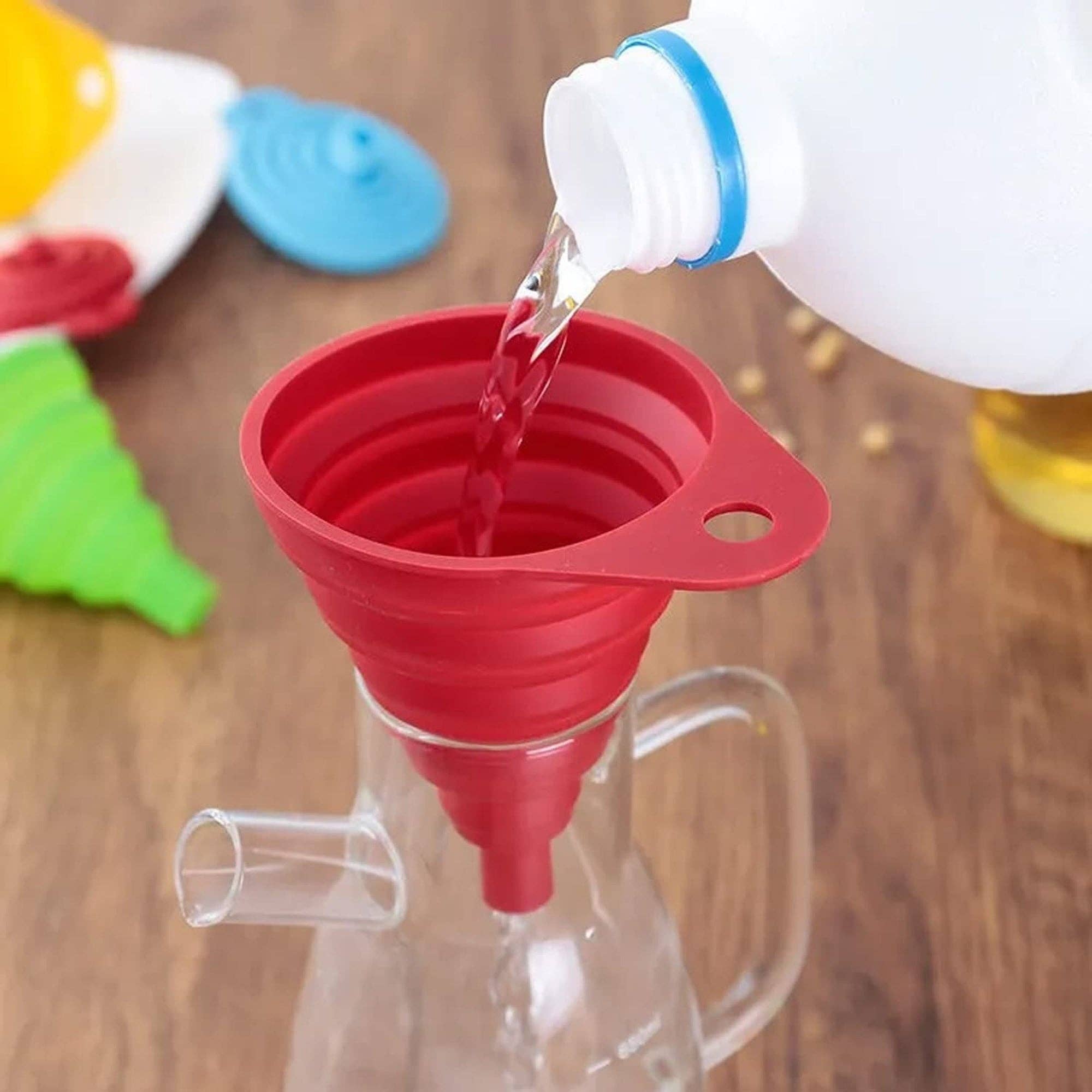 Vigor Path – Großhandel Trichter – Satz von 4 zusammenklappbaren Silikon-Küchentrichtern - von sehr klein bis groß für einfachen Flüssigkeitstransfer, lebensmittelechte zusammenklappbare Silikonutensilien (Sortimentspackung)1