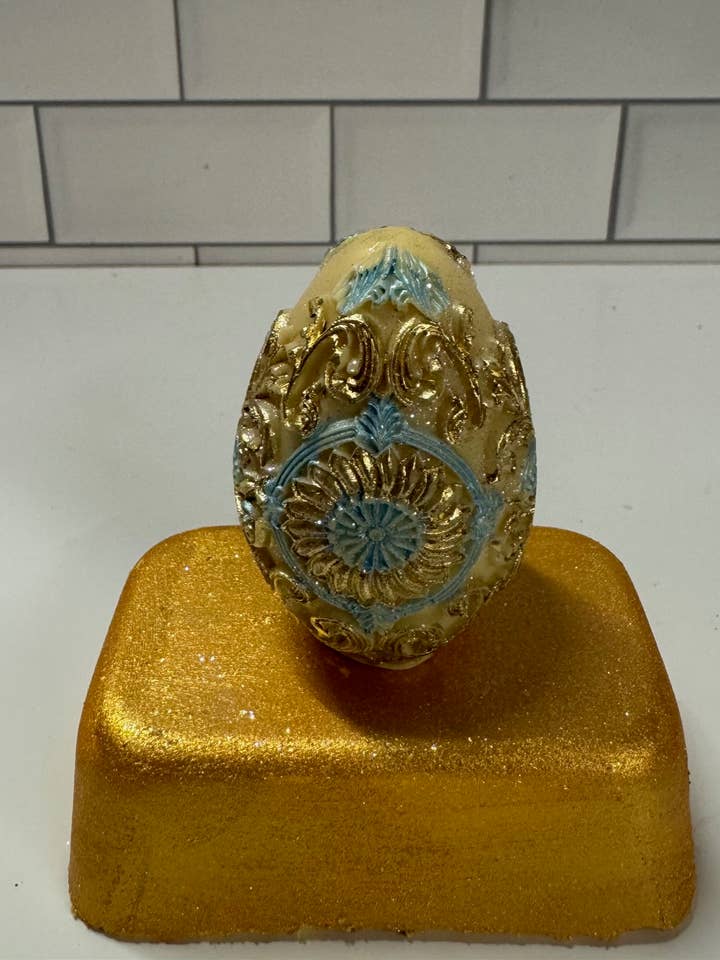 Bombe de Bain Ćuf ĂlĂ©gance pour la vente par Honeycat Cosmetics