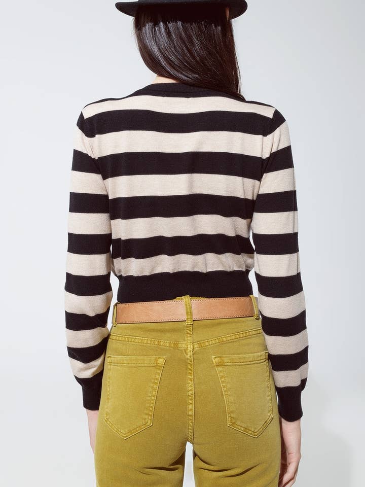 Crew Neckline Sweatshirt with Stripe Black and Beige Design for wholesale on Faire1