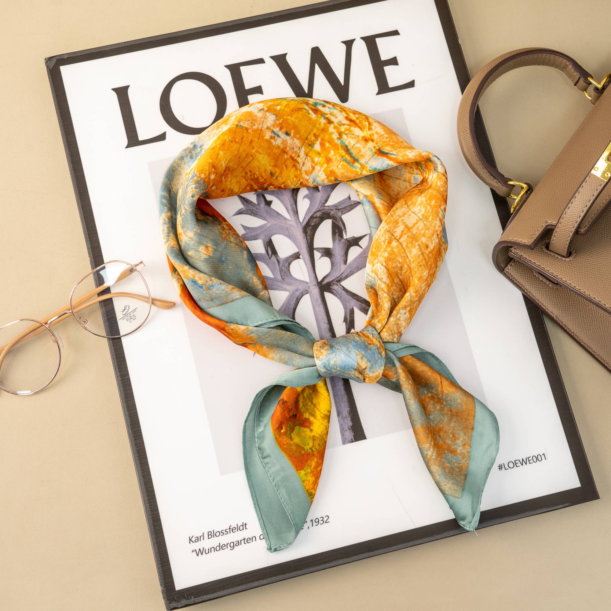 COSMOS - Wholesale Scarf - Women's - Flamboyant Artistic Square Scarf 70x70 Silk Touch