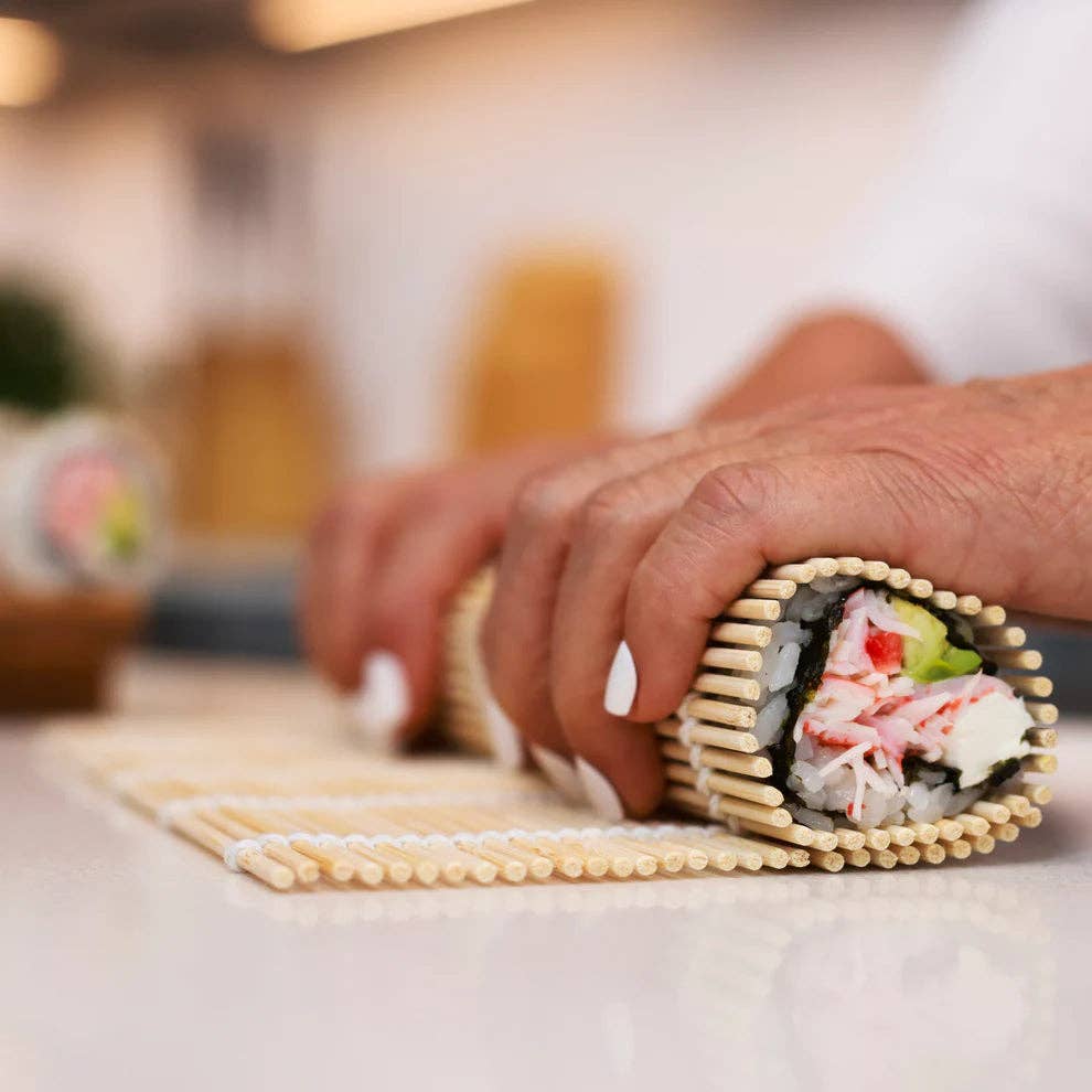 EcoQuality – Großhandel Küchengerät – J33-0022, Joyce Chen, 2-teiliges Sushi-Herstellungsset, mit Sushi-Roller2