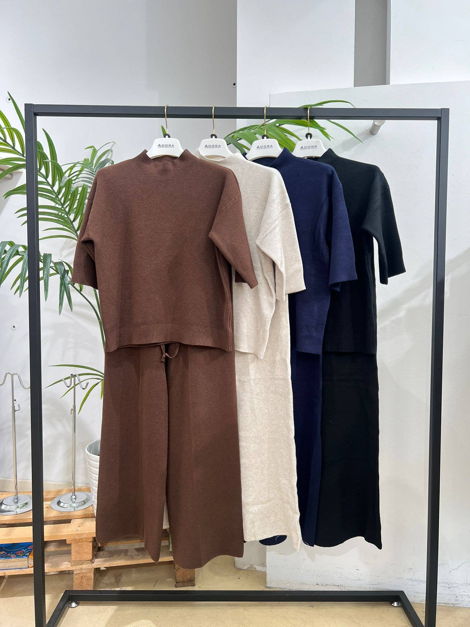 ADORA - Wholesale Top & Pant Set (NOT Loungewear) - Women's - Knitted suit0