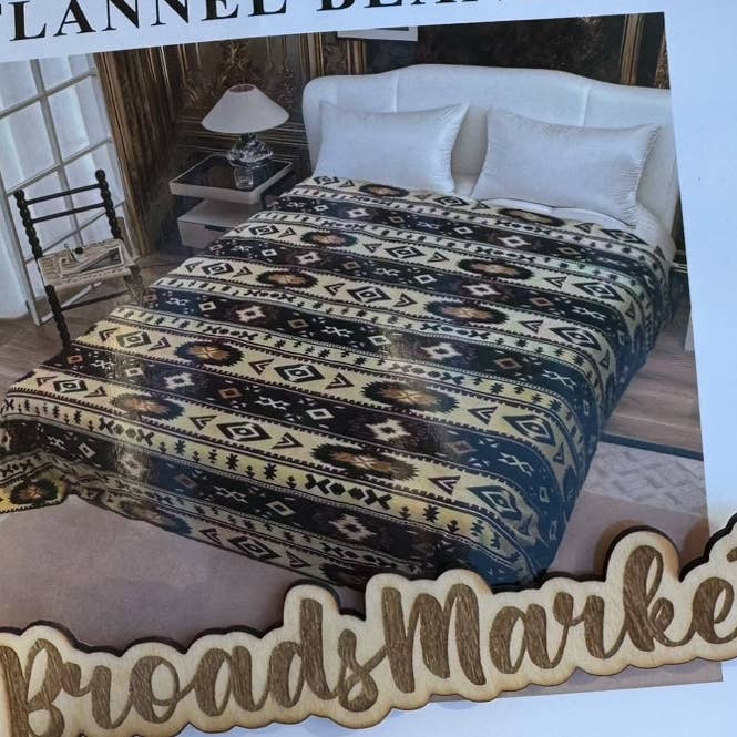 Broads Market - Wholesale Bedding Blanket - Beige Burgundy Aztec Renee Super Plush Blanket