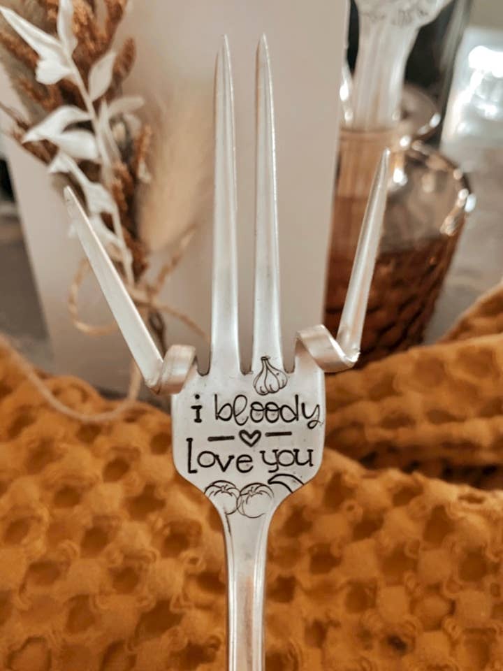 Valentine Bloody Mary Fork - Je t'aime sacrément pour la vente par The WildSmith
