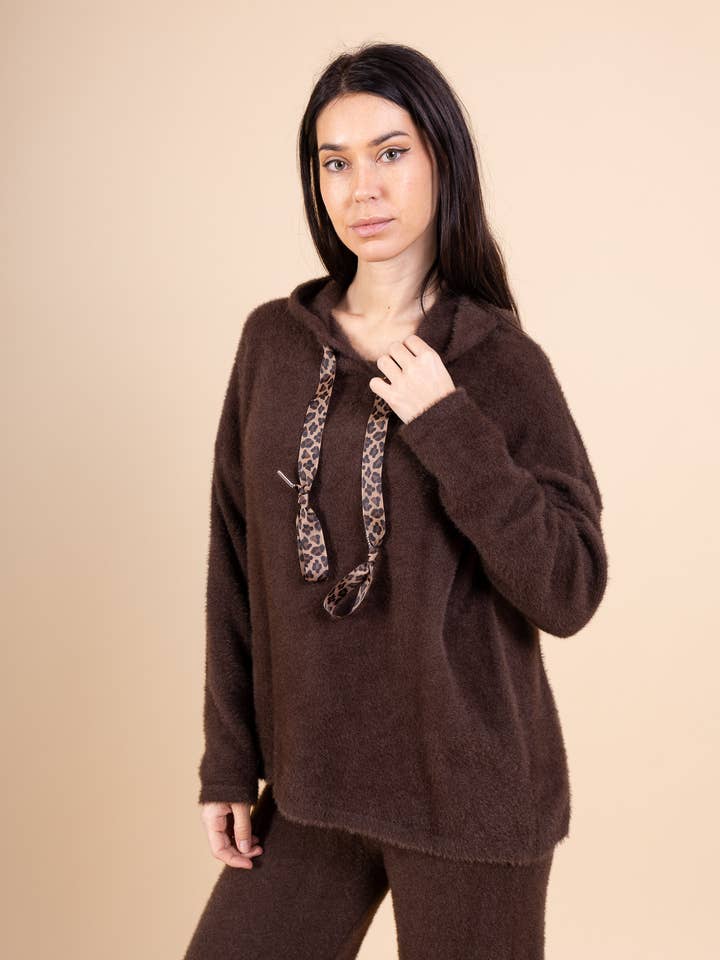 Sweat-shirt Capuche Doudou @913_SweatDoudouLeo pour la vente par Mimi & Gogo