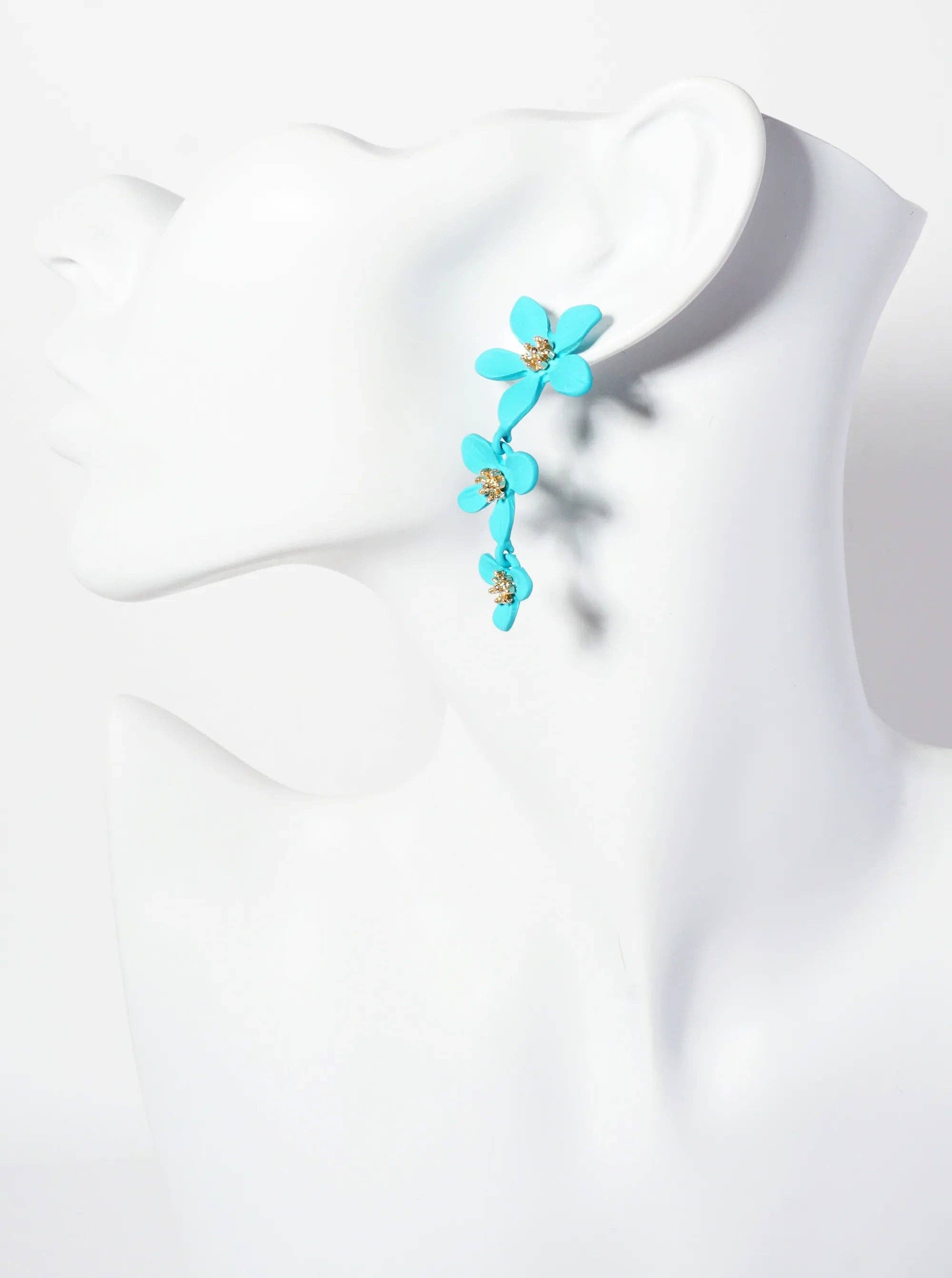 Wild Honey - Wholesale Dangle Earrings - Botanical-Theme Three Graduated Flower Drop Post Earrings1