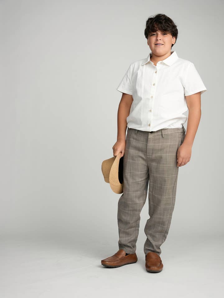 Chemise habillée à manches courtes et boutons beige avec contraste cachemire pour la vente par Mofi Boys Clothing