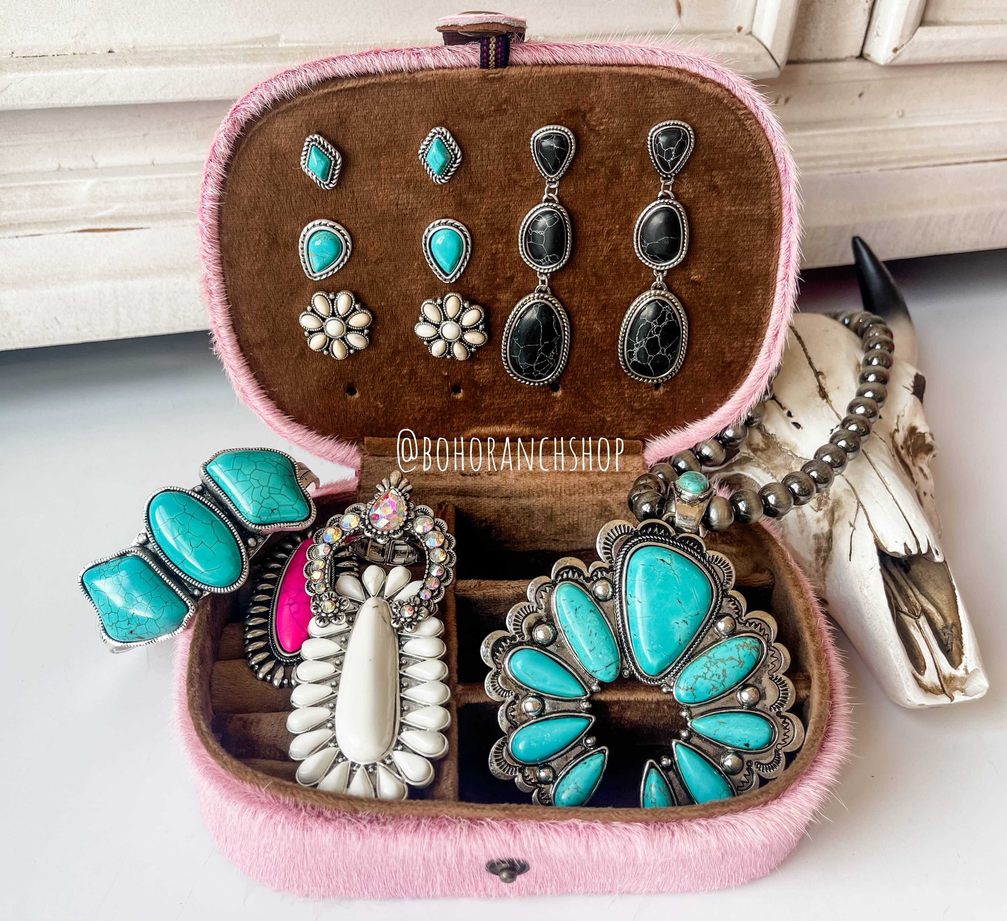 Boho Ranch Shop – wholesale Jewellery box/organiser – Western Cowhide Jewelry Storage Travel Box4