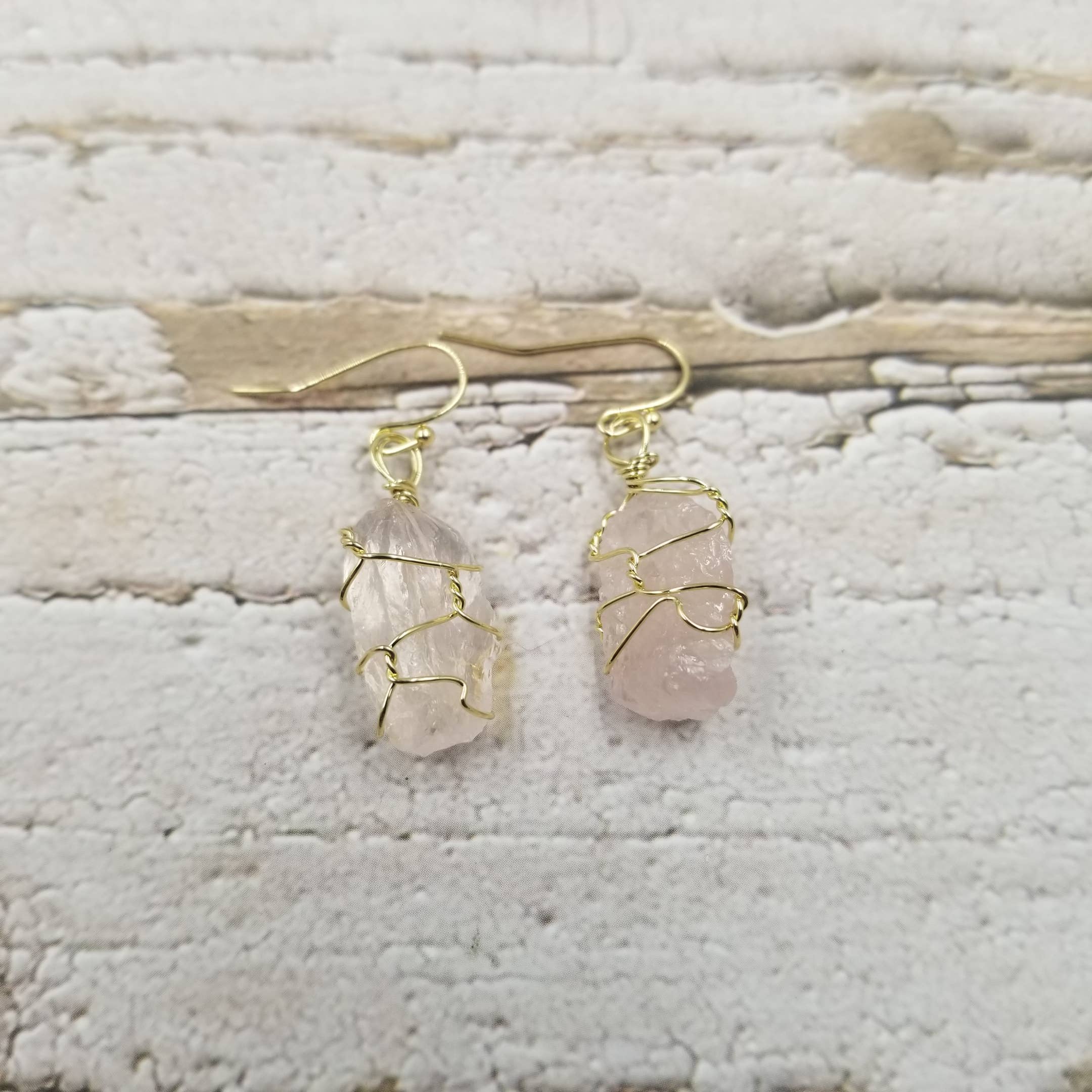 Treasure Wholesale - Wholesale Dangle Earrings - Natural Crystal Copper Wire Earrings0