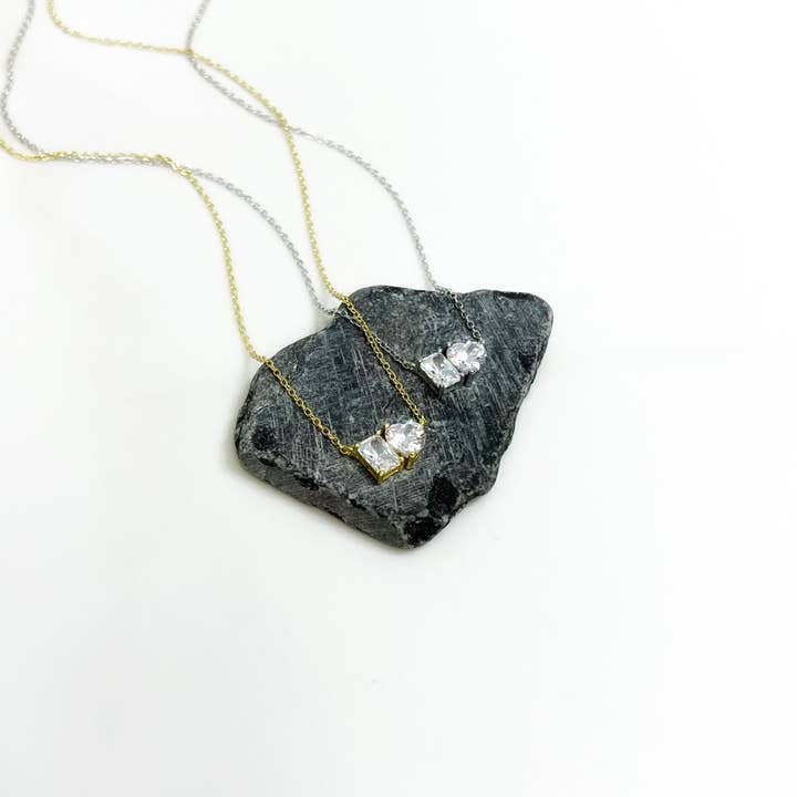 Collier Cœur & Baguette pour la vente par iiShii designs