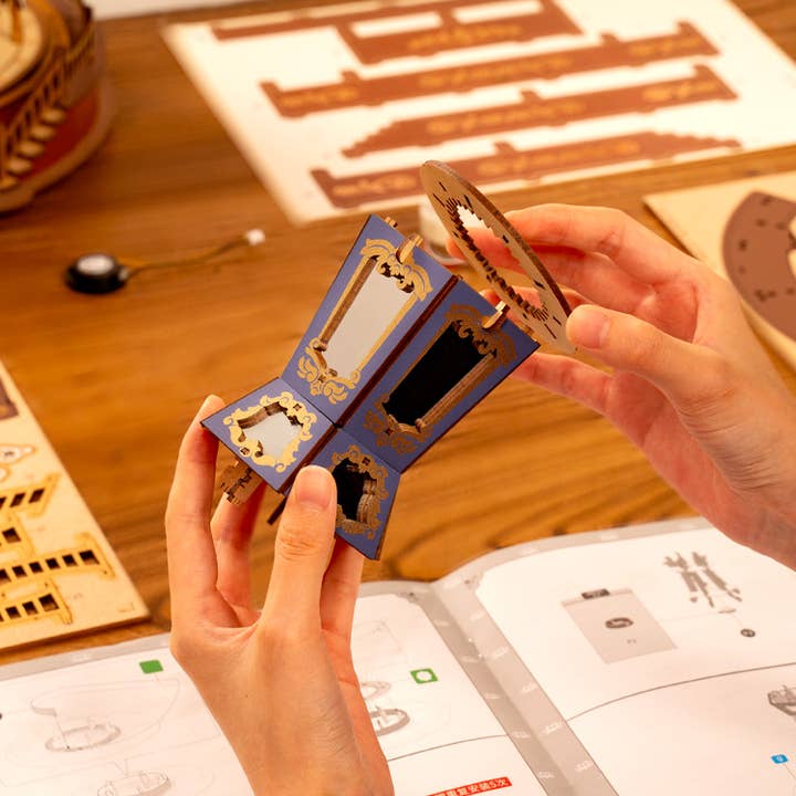 Robotime - Wholesale DIY Craft Kit - AMC01 Rolife Classic Carousel DIY Music Box 3D Wooden Puzzle