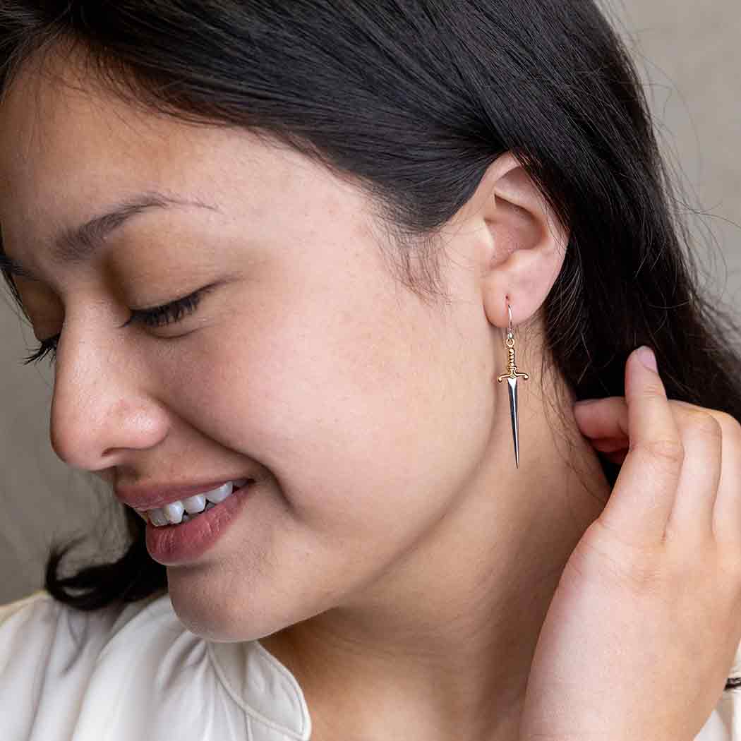 Nina Designs - Wholesale Dangle Earrings - Sterling Silver Sword Dangle Earrings 38x10mm2