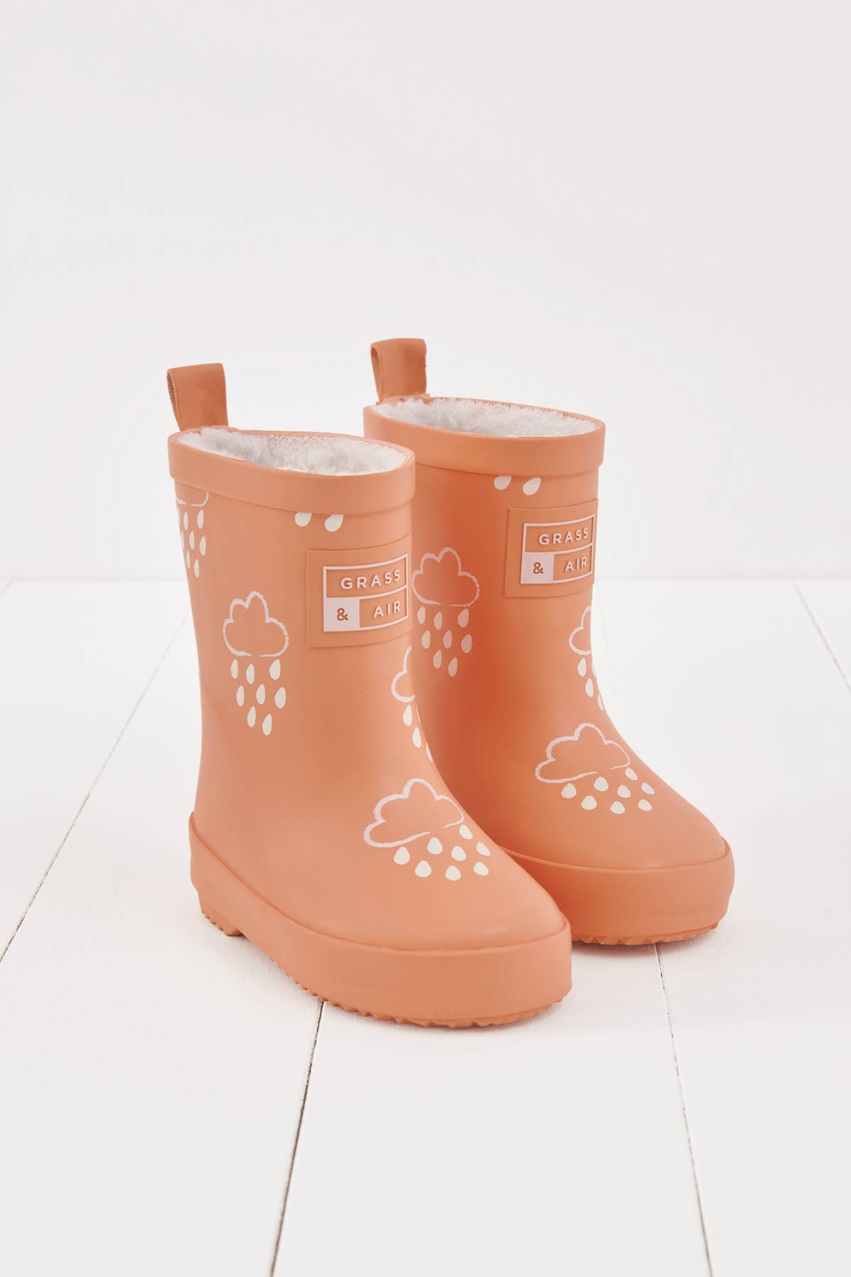 Grass & Air - Wholesale Rain Boots - Kids - Volcanic Orange Colour-Changing Kids Wellies