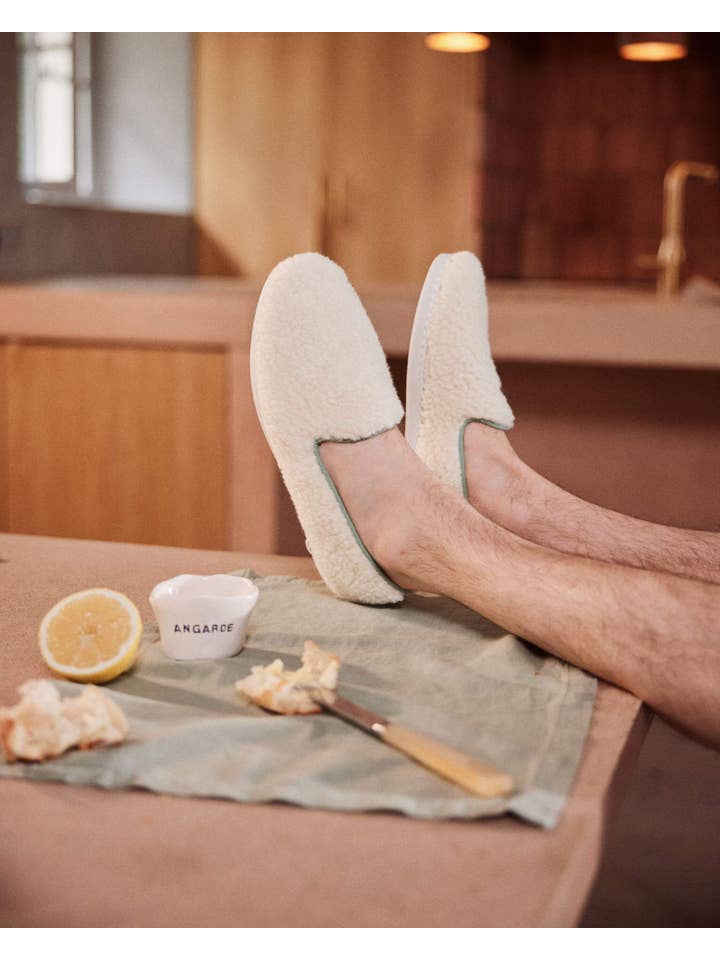 Angarde - Wholesale Slippers - Men's - Men's slipper in looped wool, sage white1