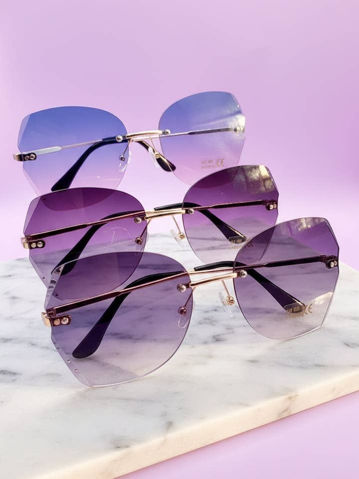 Scatola di 20 occhiali da sole con lenti in cristallo e montatura dorata per la vendita all'ingrosso da parte di Arya Jewellery Wholesale