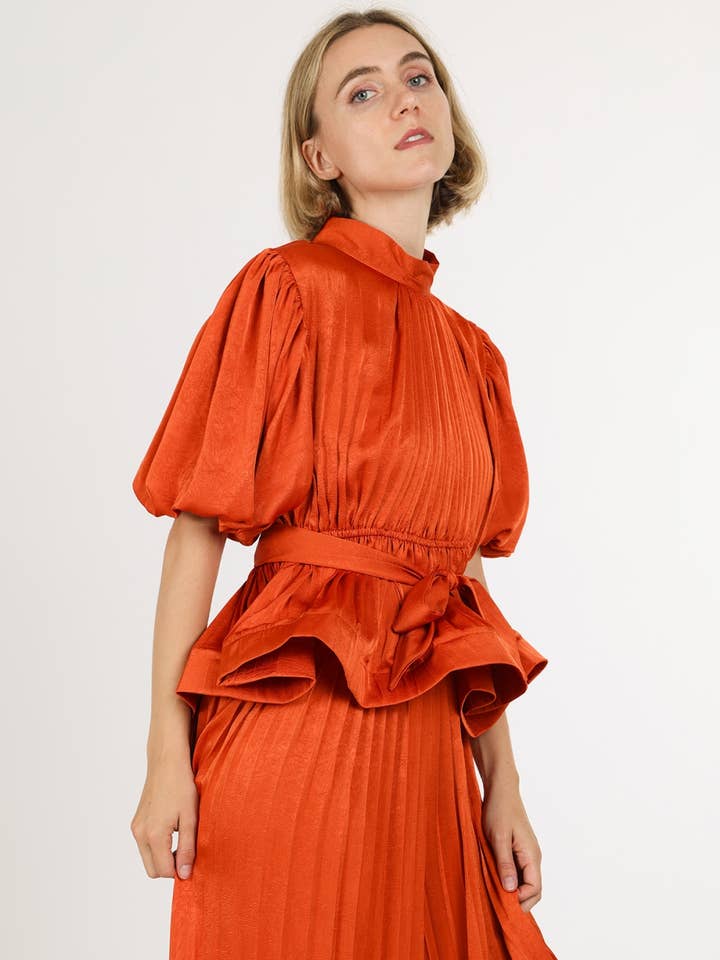 Conjunto de Top con Pliegues y Cinturón de Textura Brillante y Pantalones Acampanados QC6239 para venta al por mayor de Beulah Style