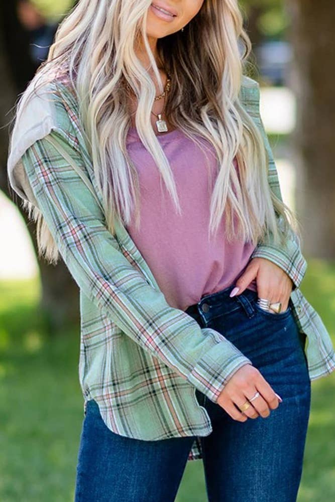 UNISHE – Großhandel Hoodie – Damen – TOPW531 Kariertes Kapuzenhemd mit Knopfverschluss Frauen7