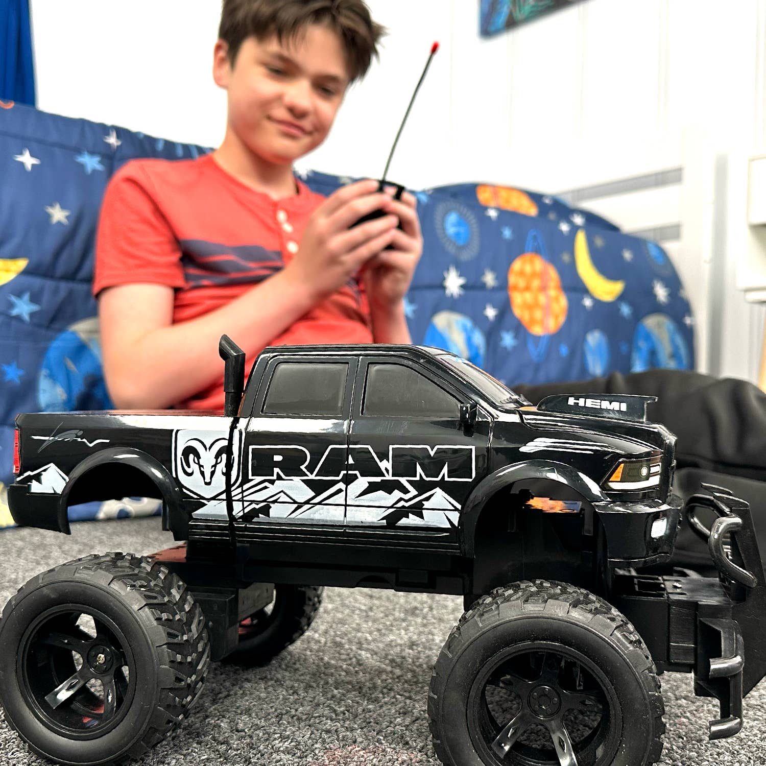 World Tech Toys - Wholesale Electronic Toy - Kids & Baby - 1:24 Remote Control Ram 2500 RTR  Electric RC Monster Truck5