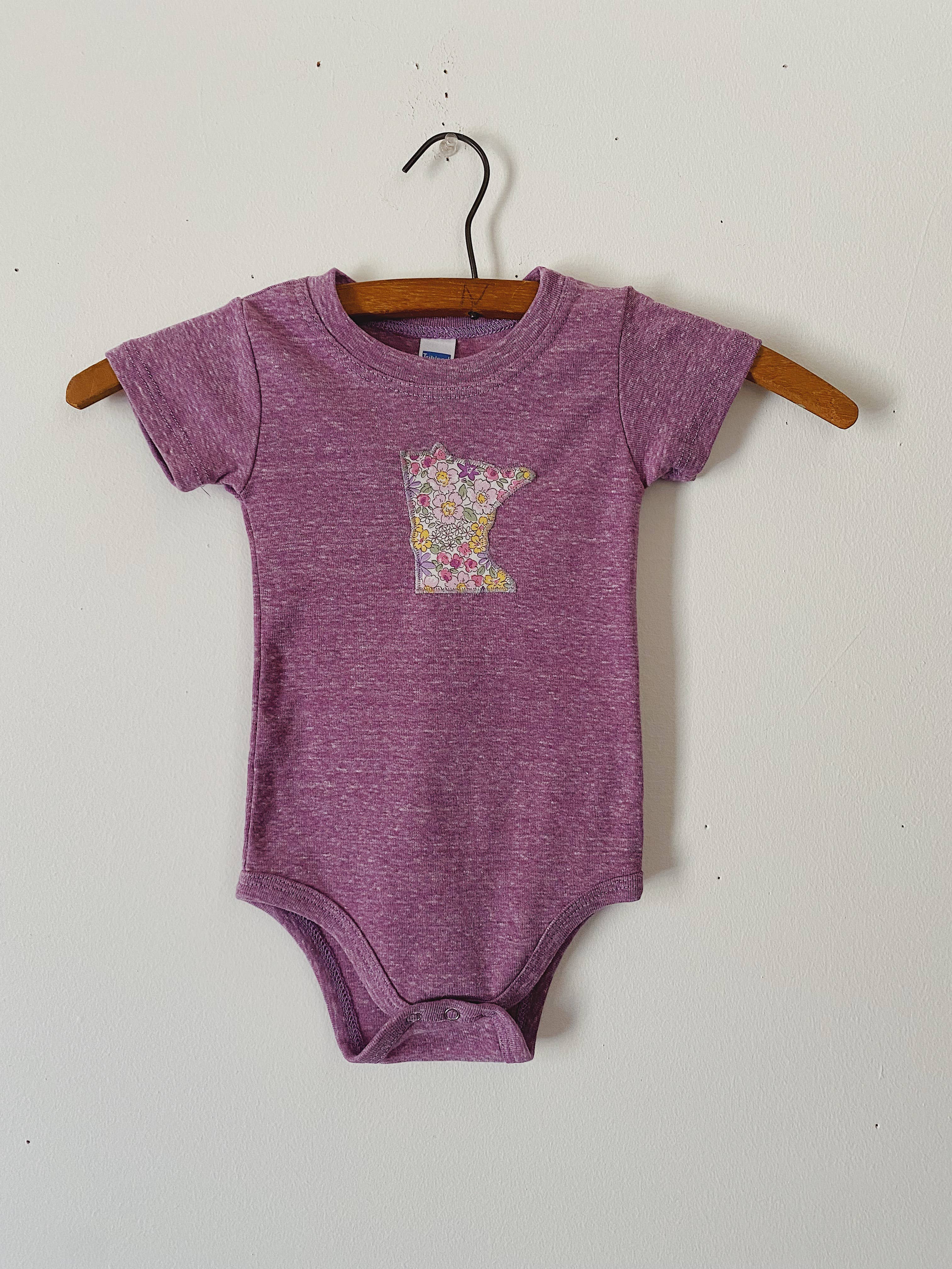 Vermont Tribe - Wholesale Bodysuit (Non-Footed) - Baby - Minnesota Baby Bodysuit - Purple3