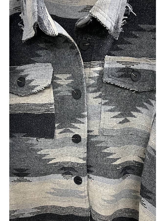 Curve Market - Venta al por mayor Sobrecamisa - Mujer - CHAL ESTAMPADO NAVAJO TRIBAL TALLA GRANDE
