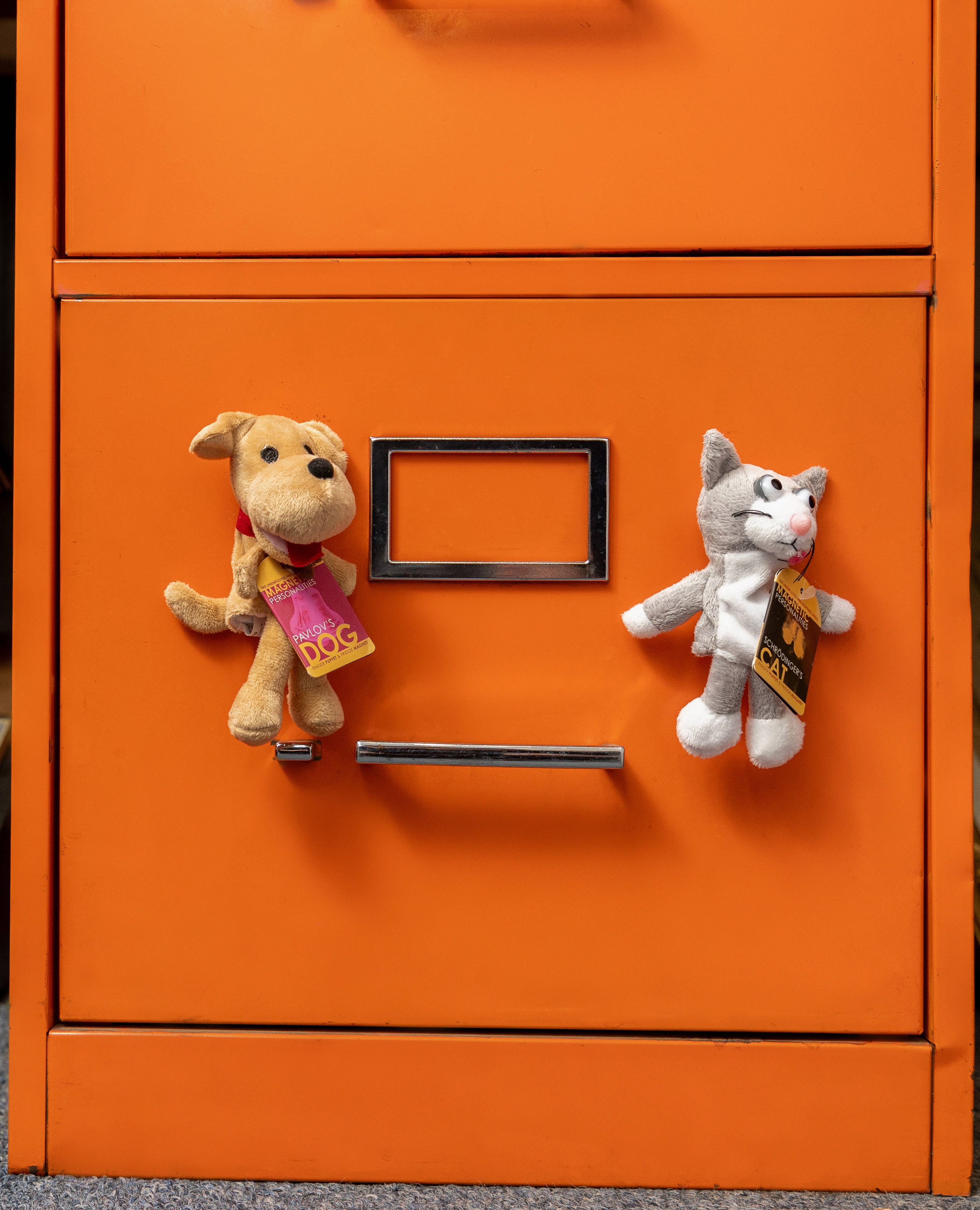 Unemployed Philosophers Guild - Venta al por mayor Marioneta de dedo - Niños y bebés - Marioneta con dedos para perros de Pavlov2