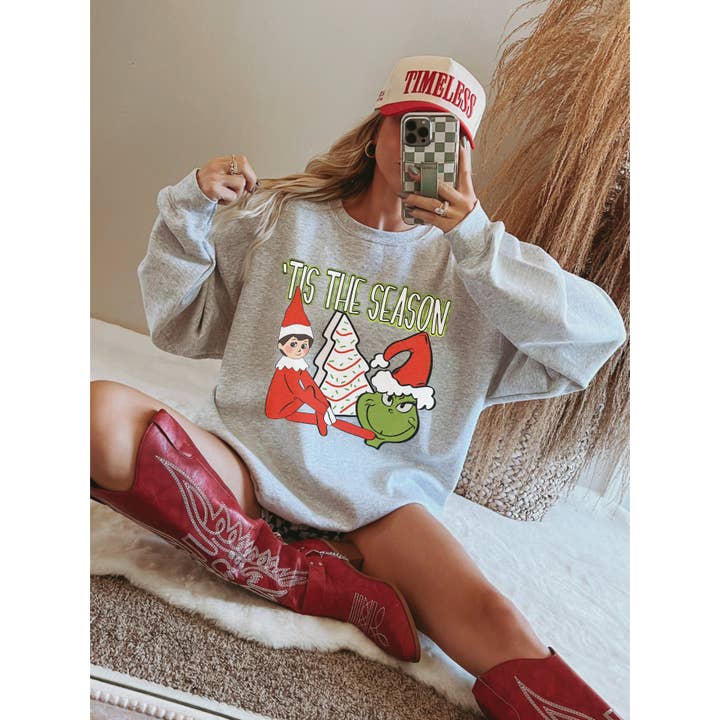 C'est la saison, lutin, gâteau, sweat-shirt à motif Grinch pour la vente par RR Tees Wholesale