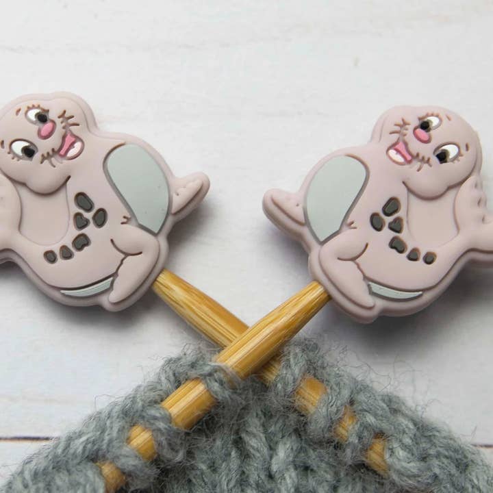 Zegel | Steekstoppers voor wholesale door Fox & Pine Stitches