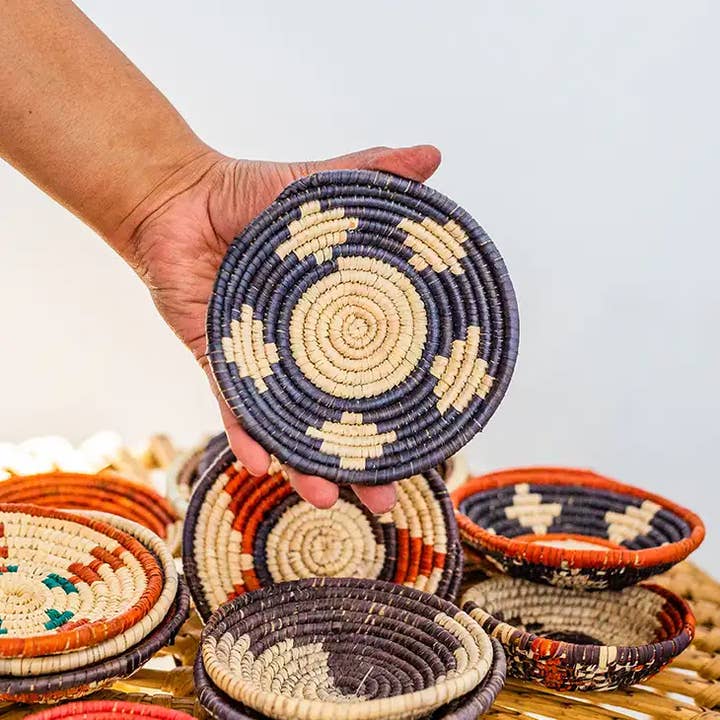 Waasiwolves - Wholesale Decorative Plate/Dish/Bowl - Package of 12 Miniature Plat Baskets2