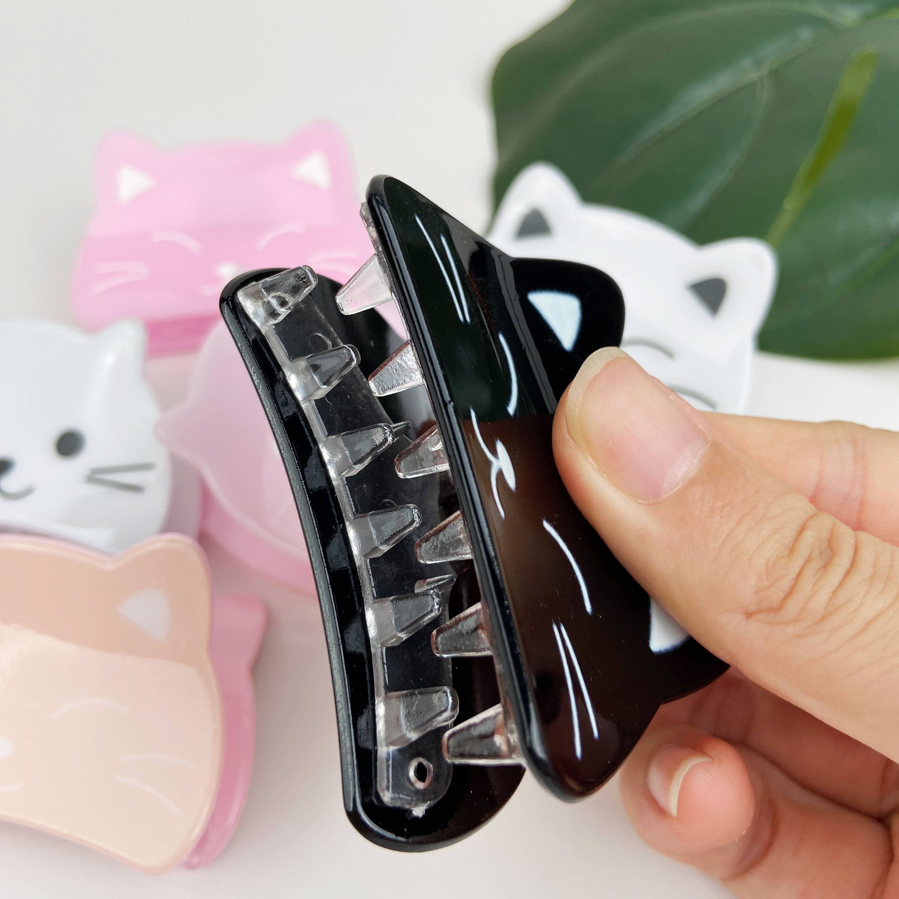 SoapElenGlen – wholesale Hair clip – Women’s – Cartoon Cat Hair Clip6