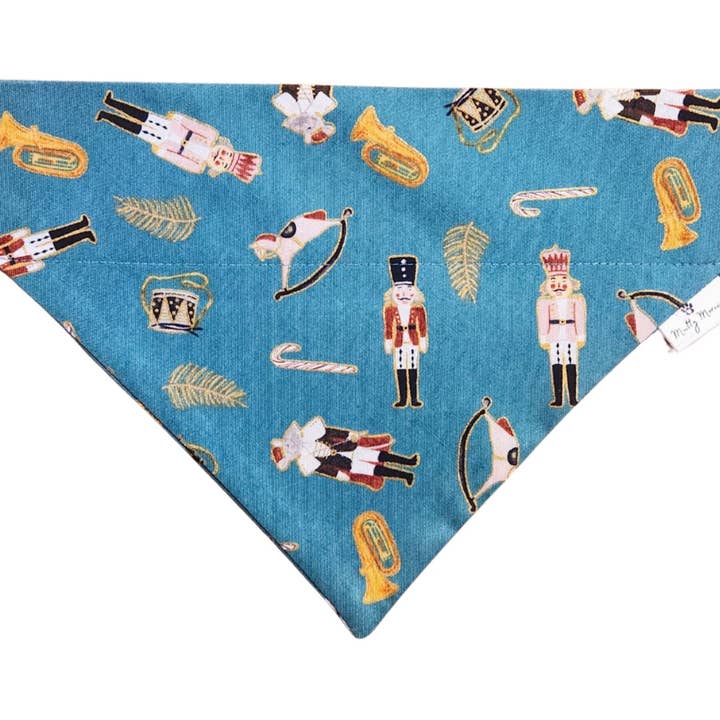 Marts af Nøddeknækkerens Kæledyrsbandana for engroshandel hos Mutty Mornings