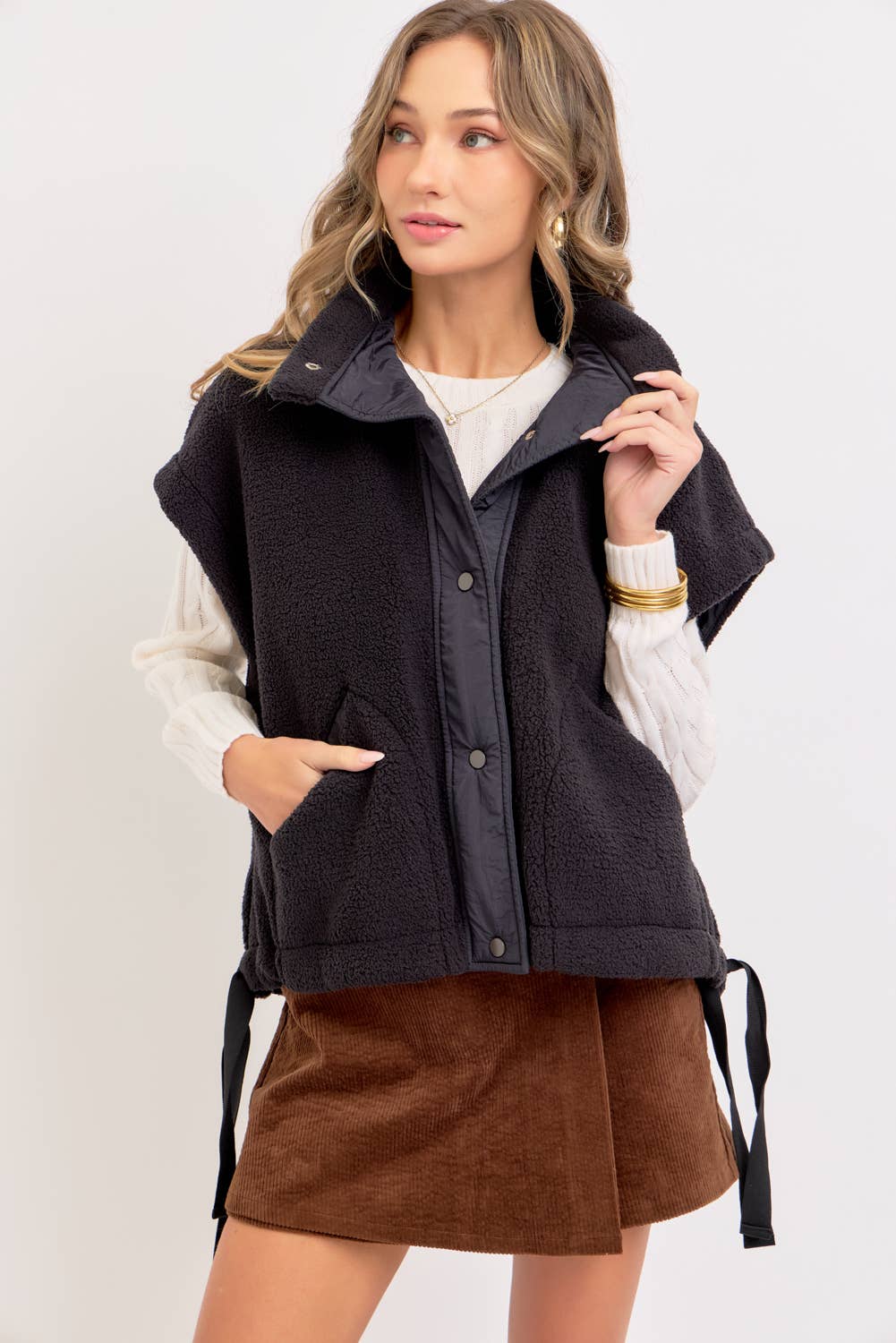 Sweet Lovely by Jen - Wholesale Outerwear Vest - Women's - OVERSIZED FLEECE VEST27