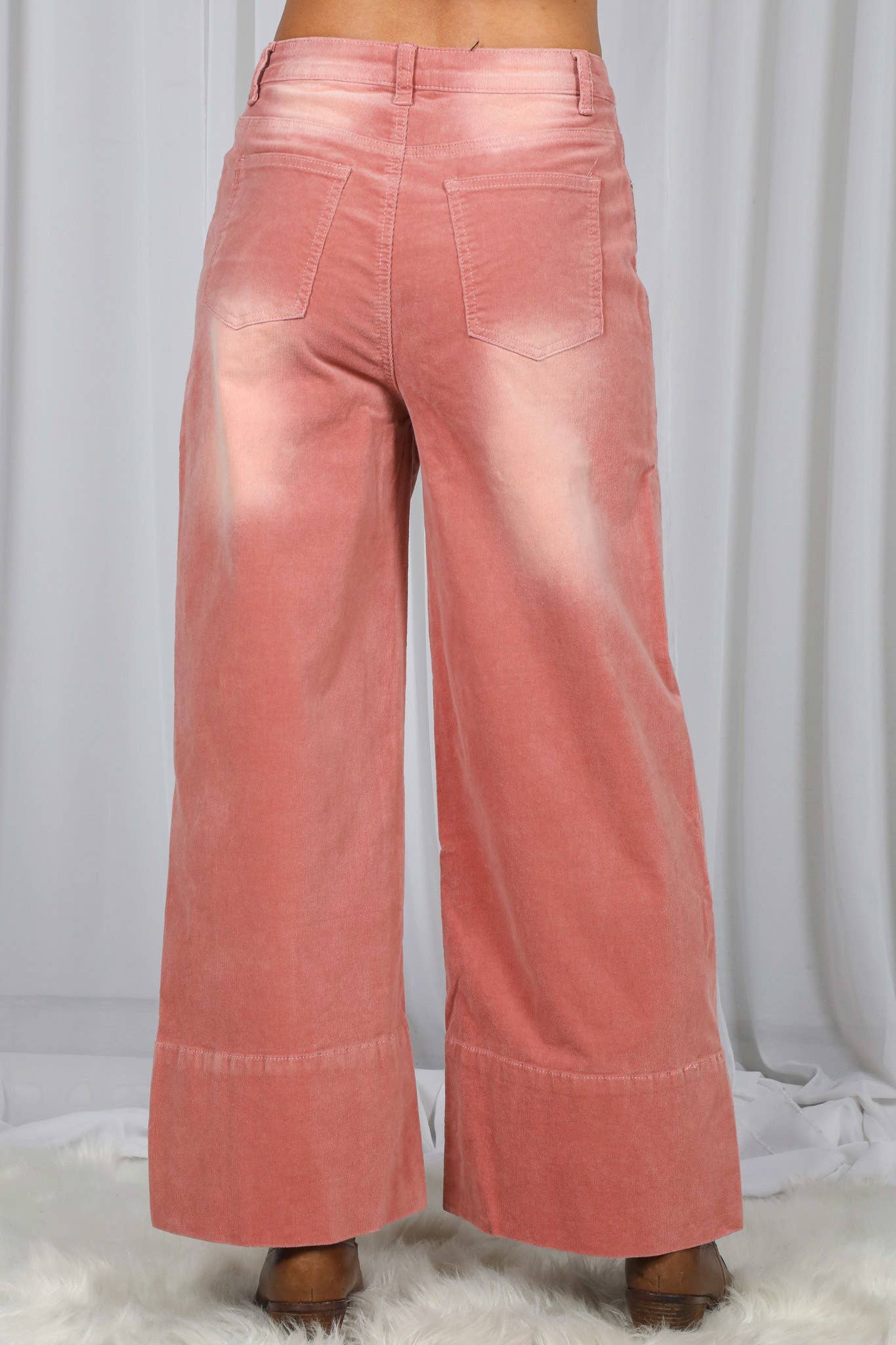 Vine & Love - Wholesale Pants - Women's - Stone Washed Cotton Corduroy Cropped Pants VP8314019