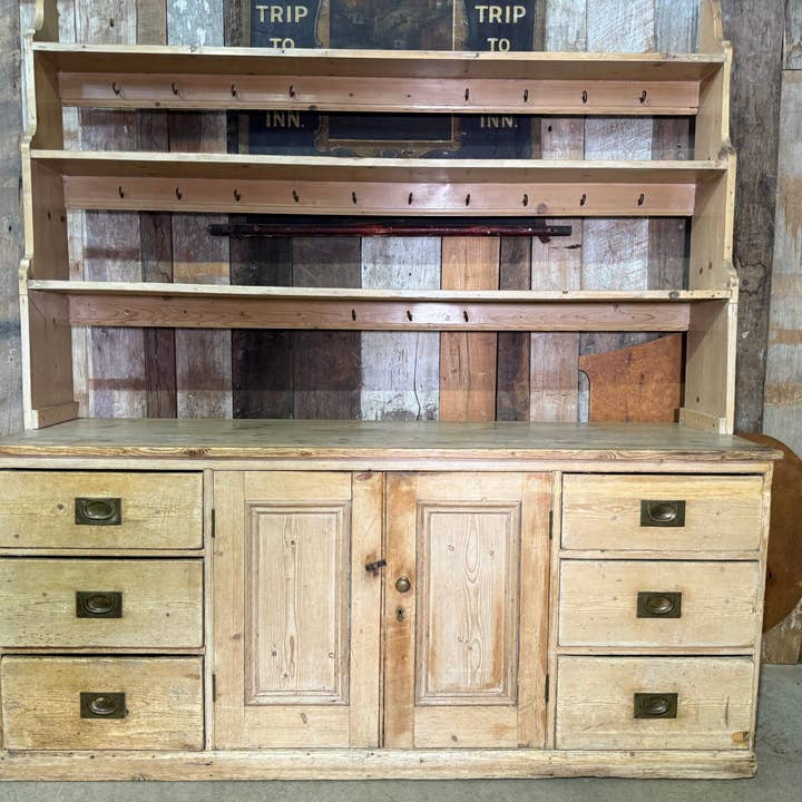 Antiguo aparador de cocina inglés de pino de finales de la época victoriana para venta al por mayor de belvoir