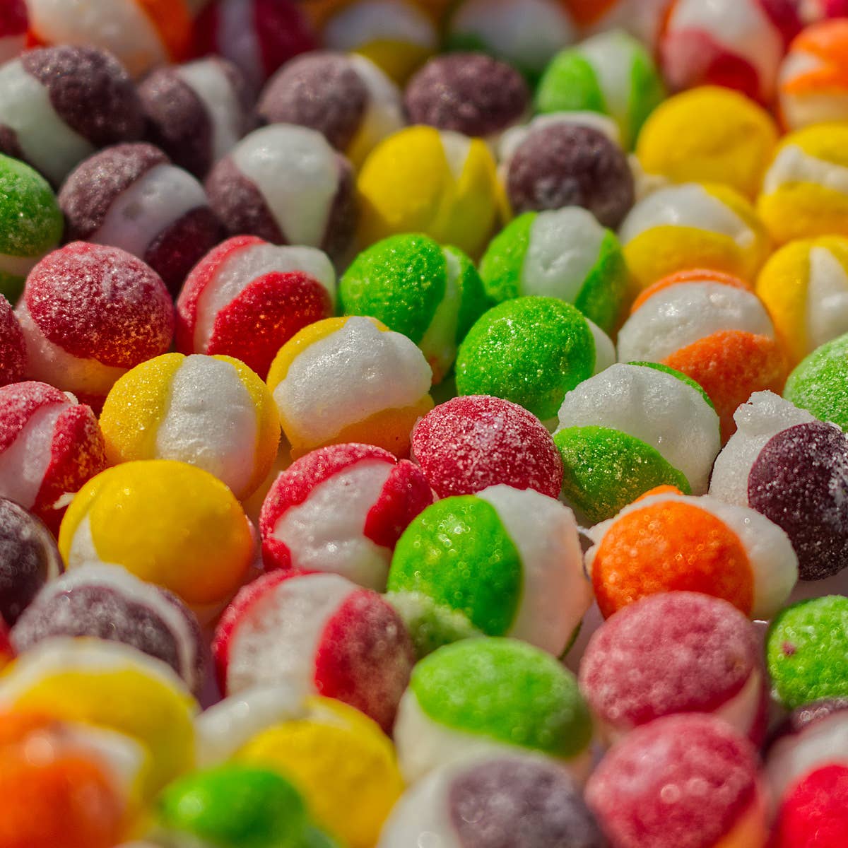 Sow Good Inc - Wholesale Zuigsnoepjes - Gevriesdroogde zure snoepjes1