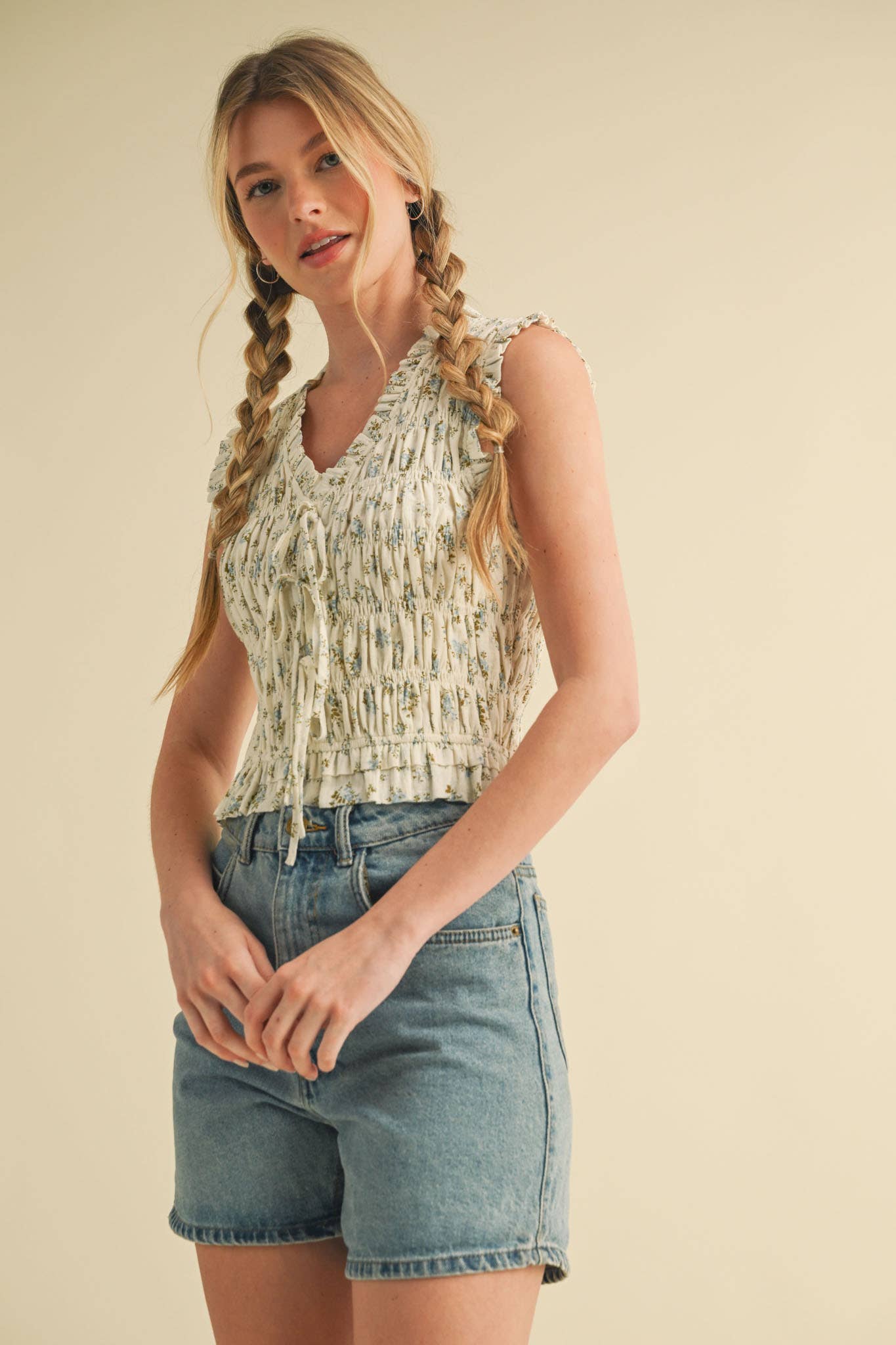 &MERCI - Wholesale Blouse - Women's - SMOCKED RUFFLE TIE FRONT TOP MTP399415