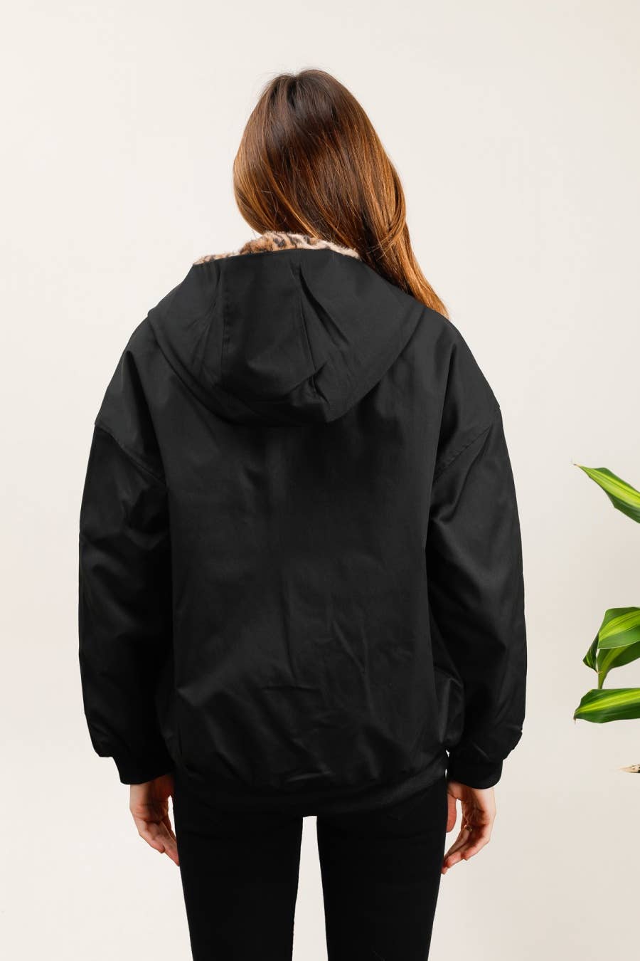 MOOYA - Wholesale Bomber Jacket - Women's - Oversized bomber with leopard fur - MY071