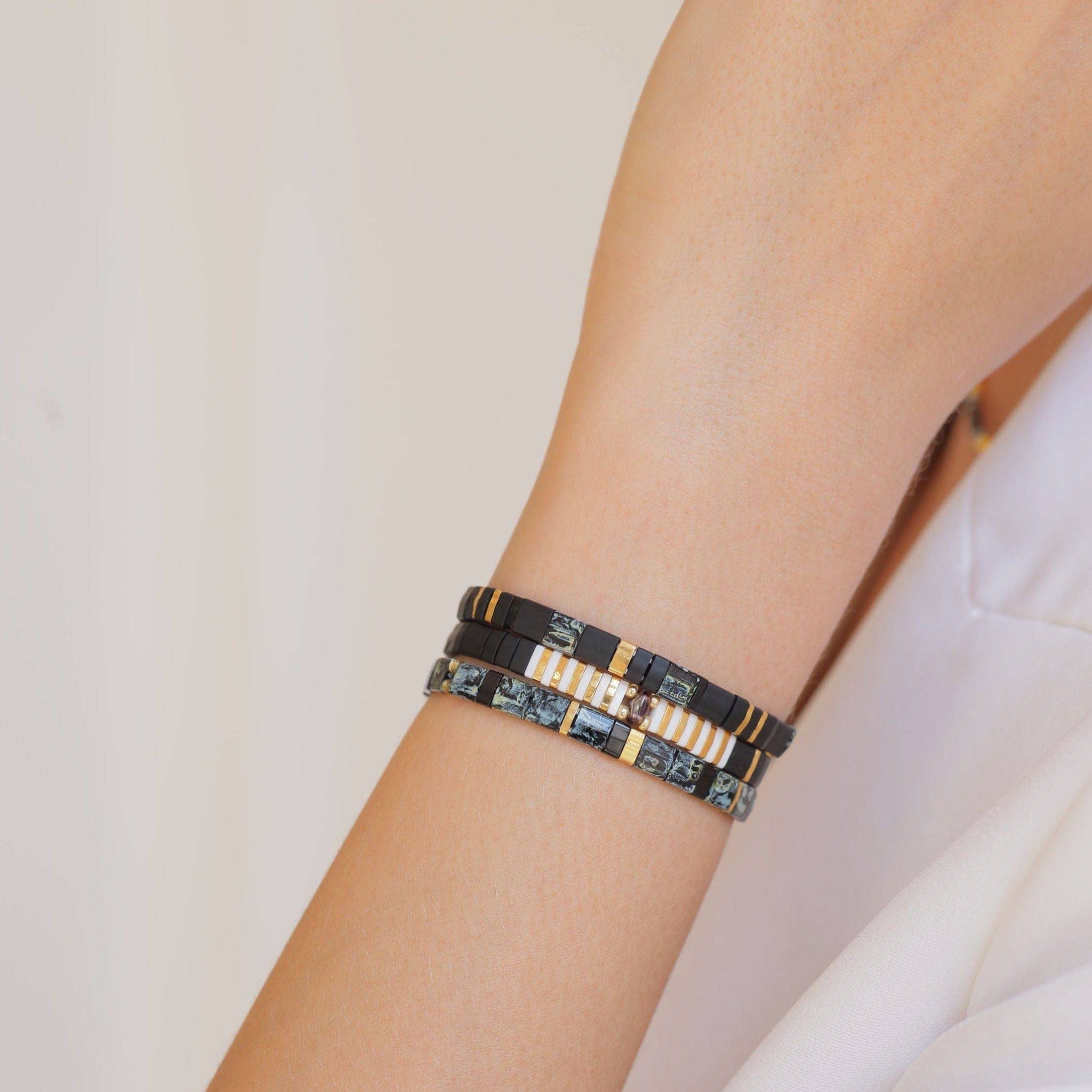 Koss Design – wholesale Jewellery set – Parure Golden - Bracelets de Perles4