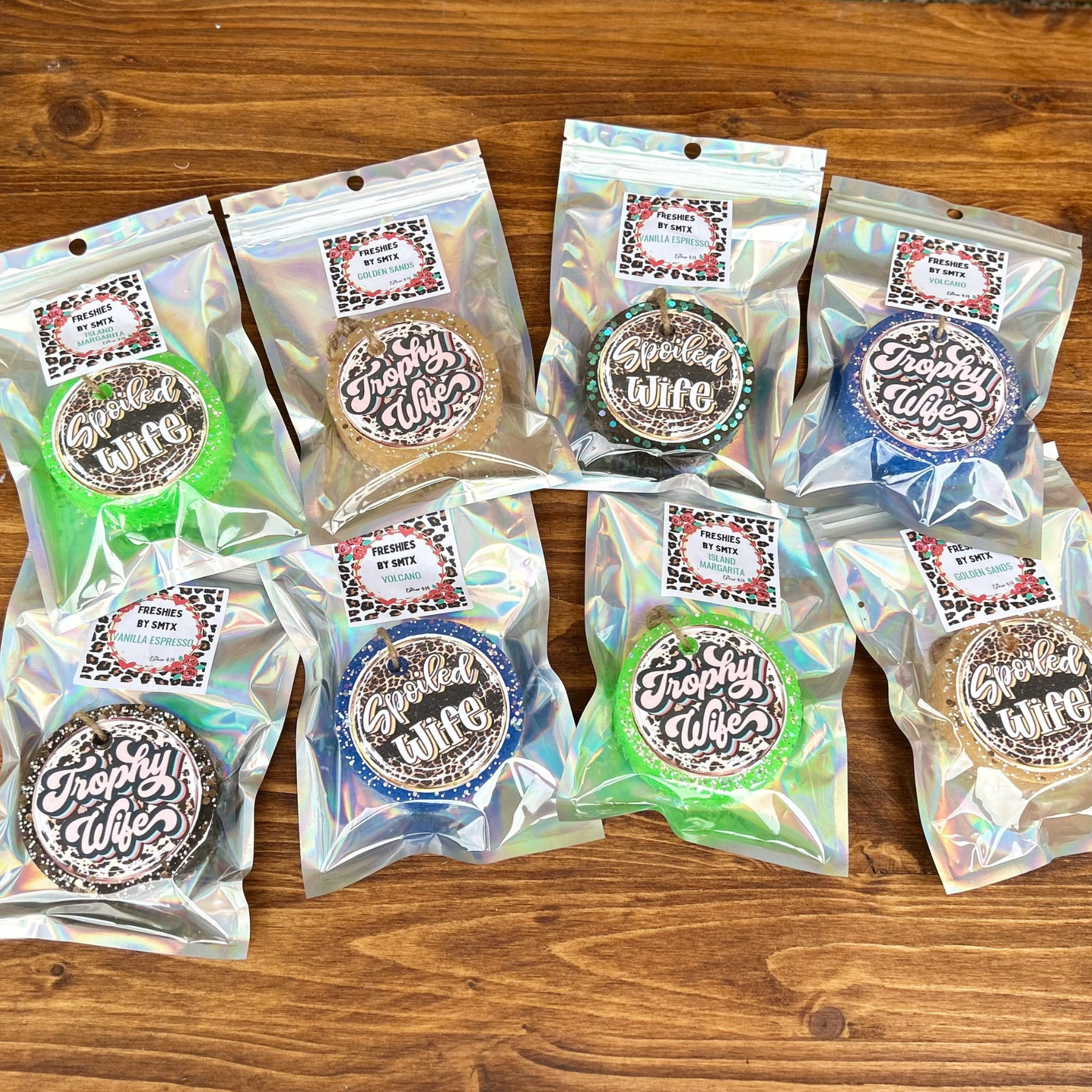 Southern Miss Tx - Vente Désodorisant pour voiture – femme - Vente en gros - Collection TROPHY WIFE & SPOILED WIFE Désodorisants pour voiture1